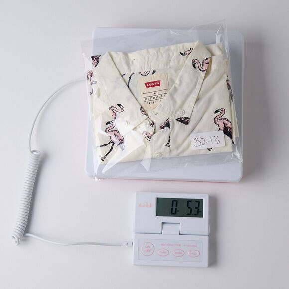 Levi’s Men’s Medium Ivory Flamingo Shirt Cotton Short Sleeve Button Down Summer - Picture 8 of 9